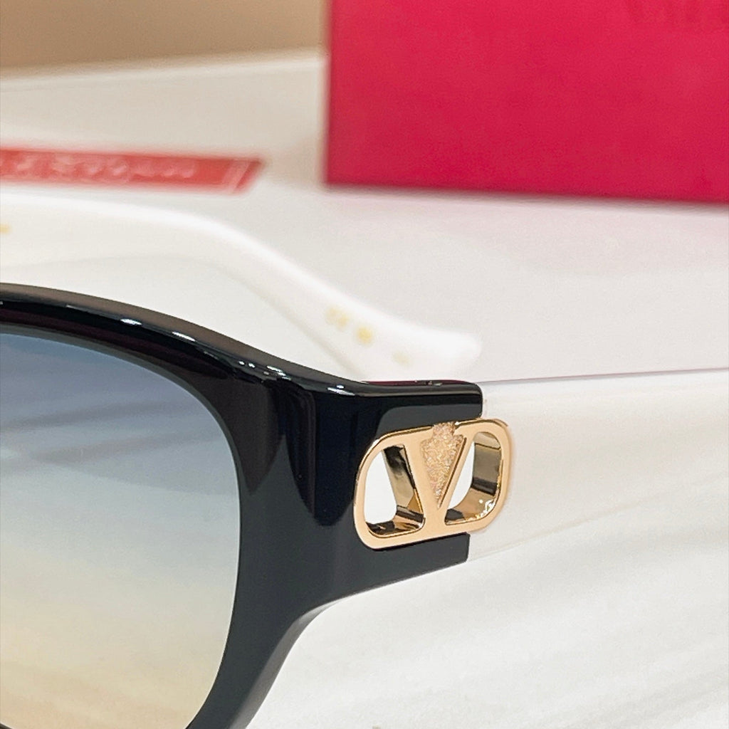 Valentino VG0039SK Sunglasses